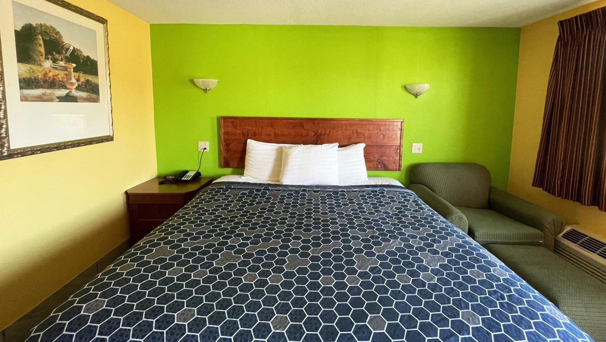 Royal Inn Linden Экстерьер фото