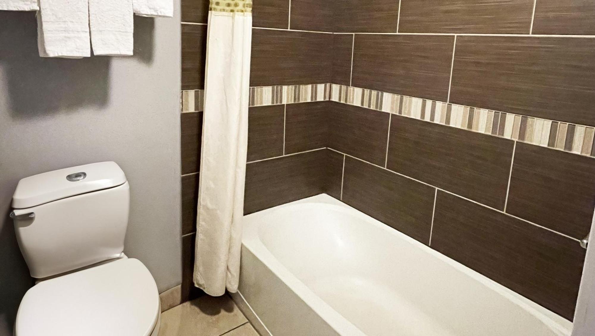 Royal Inn Linden Экстерьер фото